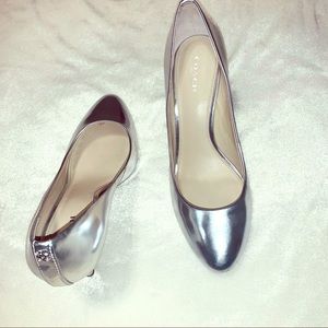 COACH Almond Toe Pump | Silver